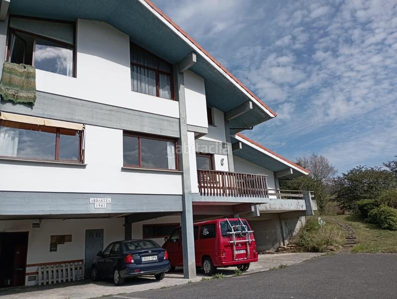 Foto a7e7951e-3a19-4ea7-8fb1-084b2a8699f2. Casa adossada amb calefacció aparcament a Arrankudiaga