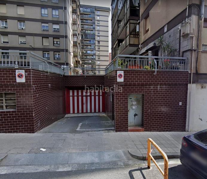 Foto 1a232b0d-4789-43f3-9234-0022f4633626. Aparcament cotxe a Centro-Ariz-Uribarri Basauri