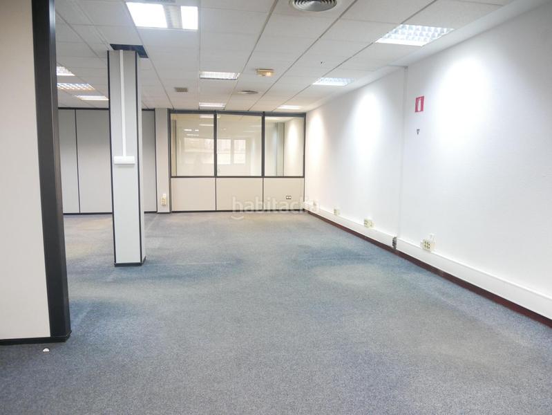 Foto 77bfb3b6-d1ff-4331-b883-002517183169. Alquiler oficina  en edificio de negocios acondicionada en buen estado en zona urbi en Basauri