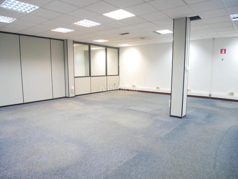 Foto f8840ebb-569e-484b-b3c1-7a7204e45e20. Alquiler oficina  en edificio de negocios acondicionada en buen estado en zona urbi en Basauri