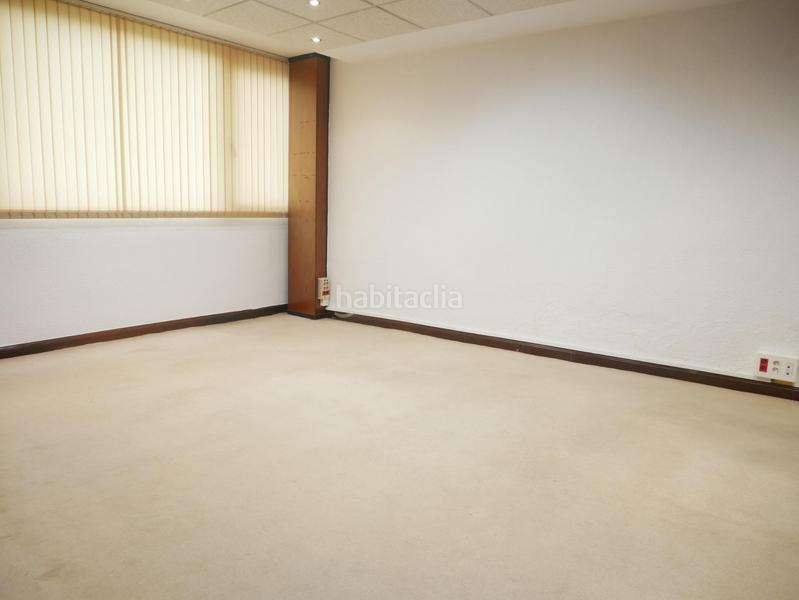 Foto 17e0024d-3941-40fb-896b-253f59ff01a9. Lloguer oficina amb calefacció a Pozokoetxe Basauri