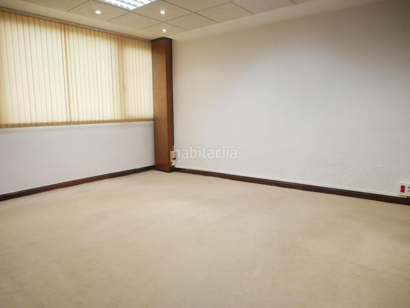 Foto 1048a53d-3ea9-444c-86c9-f2689a7eb301. Miete büro mit heizung in Pozokoetxe Basauri