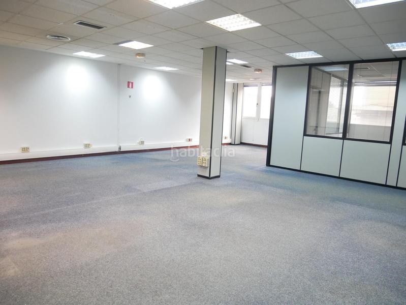 Foto c7044d7a-17fa-4be5-a38f-904bfaa6de65. Miete büro mit heizung in Pozokoetxe Basauri