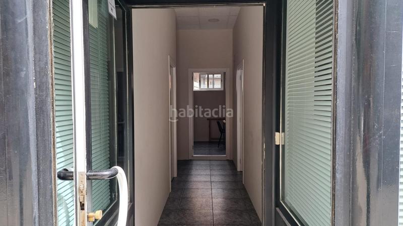 Foto f9f7df06-75e1-4e7c-940c-7418045ef462. Alquiler local comercial alquiler de oficinas independientes en zona ambulatorio en Basauri