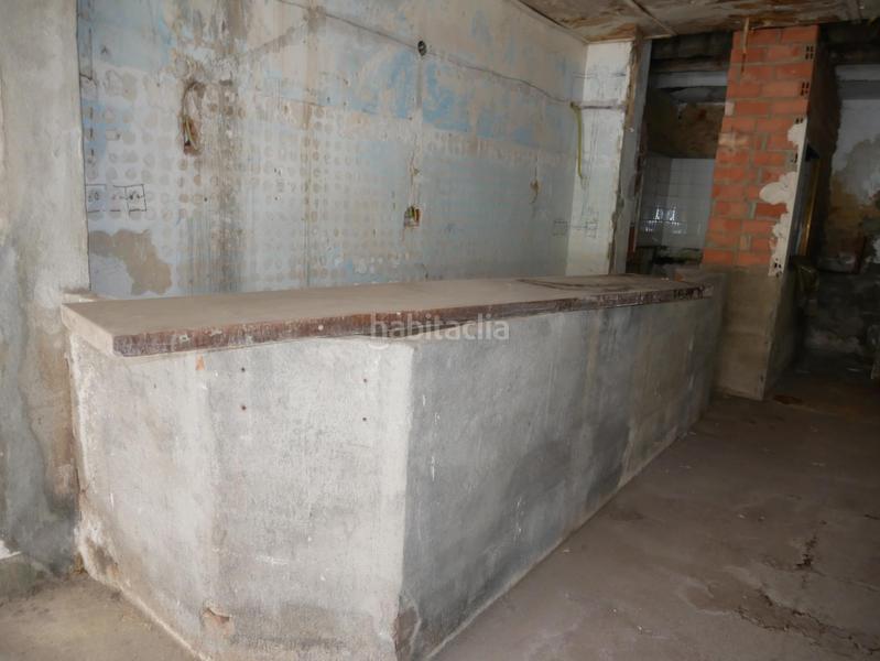 Foto d3548db5-076b-40e6-add2-a2dcb962558a. Alquiler local comercial  con entreplanta diáfano en zona centroambulatorio en Basauri