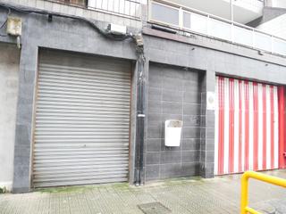 Local Comercial en Kalero-Basozelai. Local comercial difano de 54 m en zona burroskalero