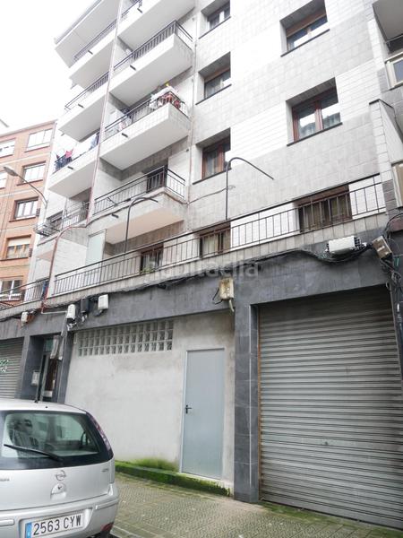 Foto a5e230b1-443b-491f-a7ee-4b07e33229fb. Local comercial a Kalero-Basozelai Basauri