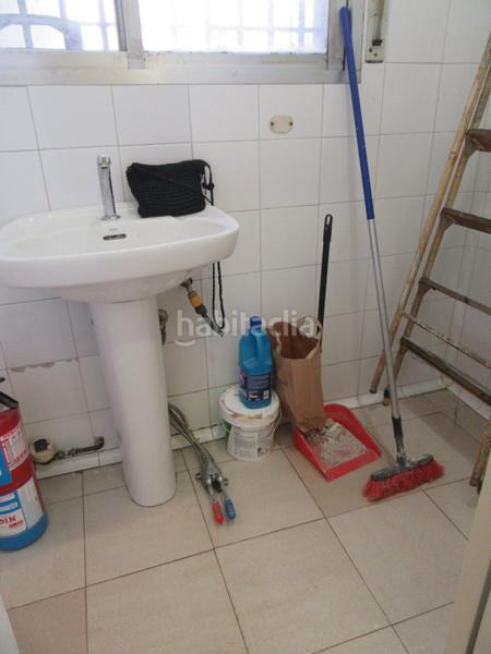 Foto 3d5b6134-ef83-4545-a037-893952e66bf0. Local comercial local acondicionado en pleno centro en Basauri