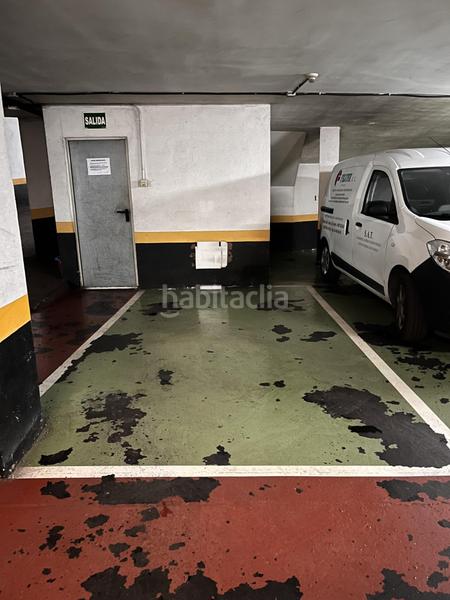Foto 451516ad-3335-43cb-84fc-ad7f8cbef220. Autoparkplatz in Kalero-Basozelai Basauri