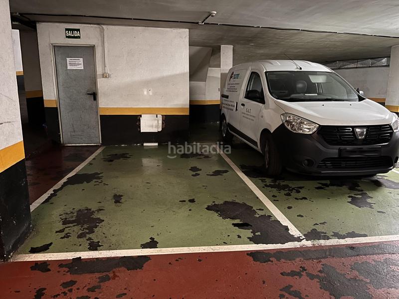 Foto 4ab9c38f-704e-4c97-83a8-0b0c62d8153f. Autoparkplatz in Kalero-Basozelai Basauri