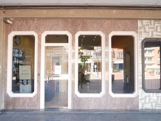 Local Comercial en Centro-Ariz-Uribarri. Peluquera en funcionamiento en zona centro muy transitada y com