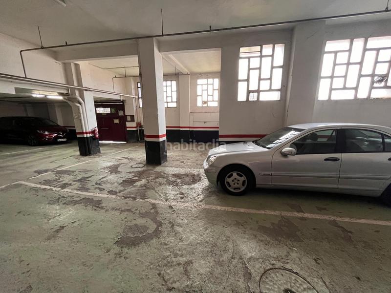 Foto d0f247e2-5a12-4039-840d-f390c41a0988. Aparcament cotxe a San Miguel Basauri