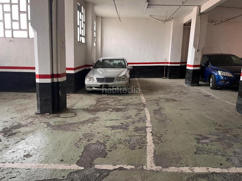 Foto df770391-5960-40db-861b-d480924ba301. Aparcament cotxe a San Miguel Basauri