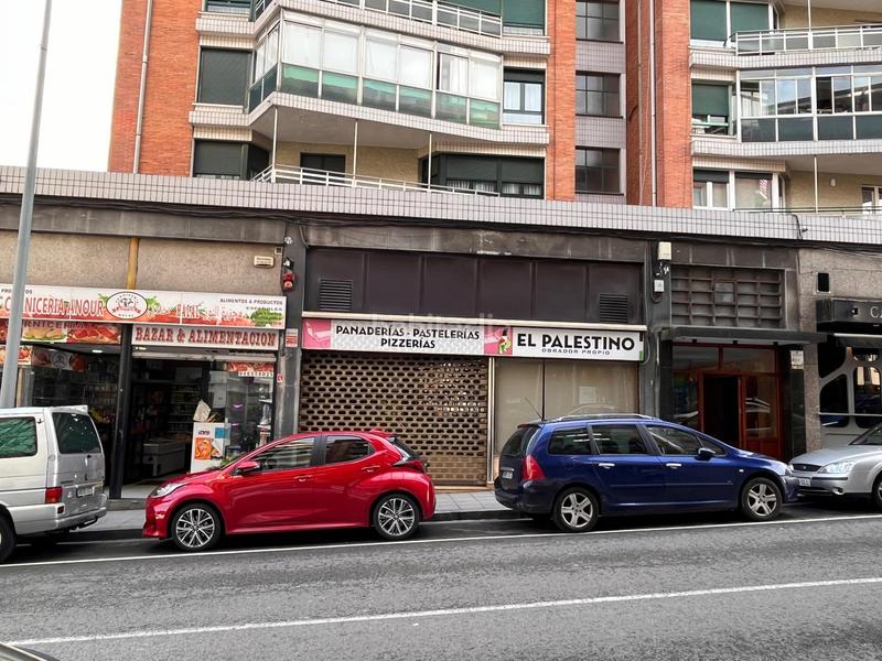Foto ba91b4f9-5cfd-483f-92c3-e1498ff175bd. Alquiler local comercial local muy comercial acondicionado como panadería en zona ayuntamiento. en Basauri