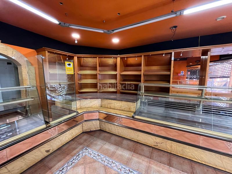 Foto afd45b56-3970-4fb3-9639-7c39da35d834. Lloguer local comercial a Kalero-Basozelai Basauri