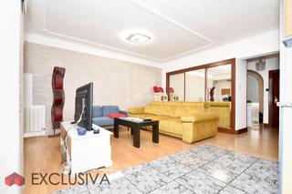 Appartamento en Centro-Ariz-Uribarri. Vivienda de dos dormitorios con cocina americana y ascensor a co