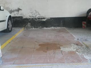 Aparcament cotxe a Urbi. Parcela de garaje en venta en zona urbi