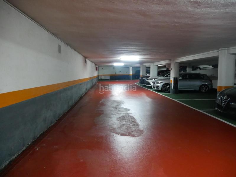 Foto e604addf-9533-4ca3-8d8c-5dd8fe0448f3. Autoparkplatz in Centro-Ariz-Uribarri Basauri