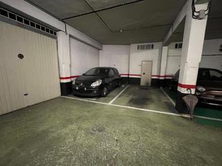 Parking voiture à Kalero-Basozelai. Parcela de garaje con muy buena maniobra en zona kalero
