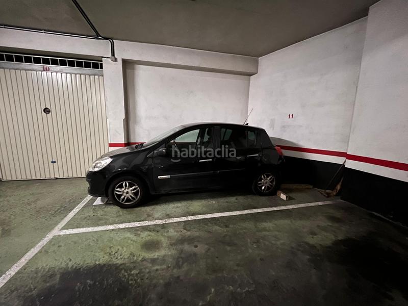 Foto b5894245-0af1-4523-a2bc-6e49216bba8d. Autoparkplatz in Kalero-Basozelai Basauri