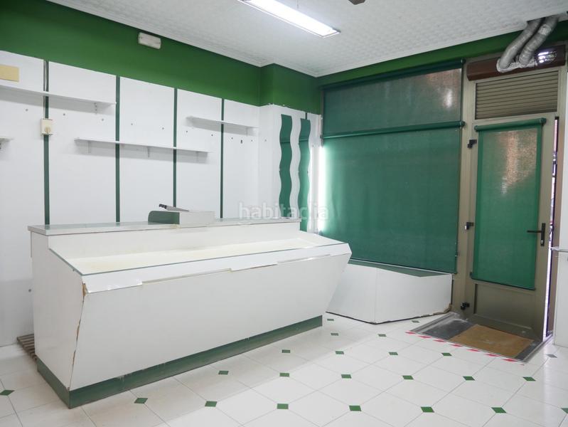 Foto b96a535d-43b7-454a-b7cb-578415ebb8a6. Alquiler local comercial  en pleno centro con cámara de frío en Basauri