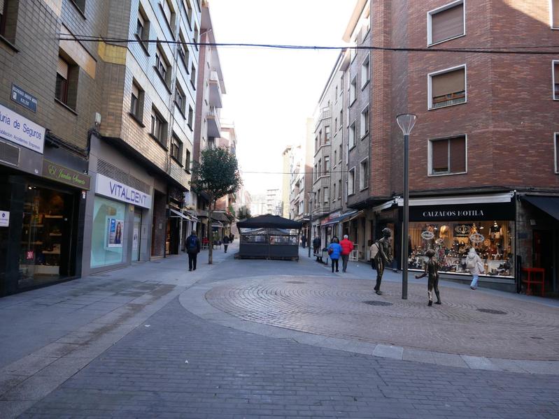 Foto 9996bc11-708d-4ebc-8512-8135fe6e0f74. Lloguer local comercial a Centro-Ariz-Uribarri Basauri