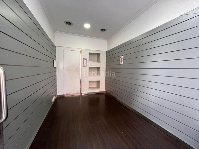 Foto e584fc10-08d6-4ad2-bb6e-d158ee80d16f. Alquiler local comercial coqueto local comercial en alquiler en zona centro en Basauri