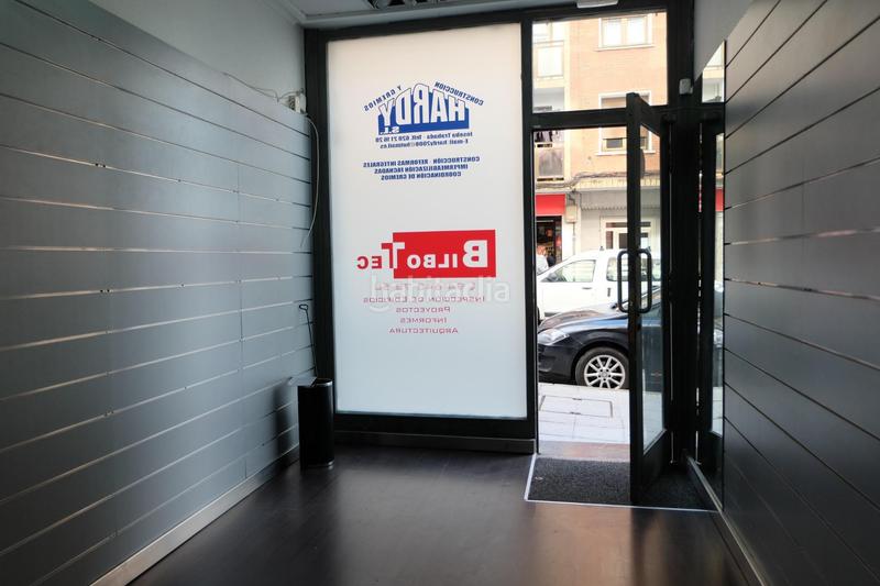 Foto ca7b3f65-3399-48e2-9873-647785f7a118. Location local commercial dans Centro-Ariz-Uribarri Basauri