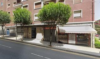 Lloguer Local Comercial a Centro-Ariz-Uribarri. Local comercial con mucha afluencia de paso en zona ariz