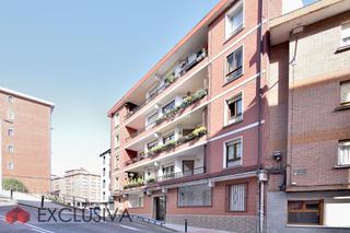 Appartamento en Kalero-Basozelai. Precioso piso de 2 dormitorios a 1 del metro en zona basozelai
