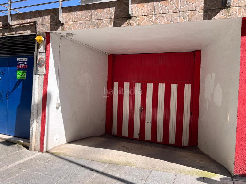 Foto b327ba5a-26e8-480e-9c8d-b92e8c65b2c0. Aparcament cotxe a Kalero-Basozelai Basauri