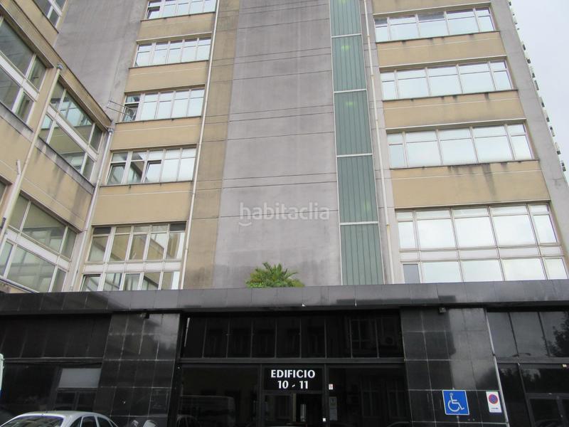 Foto b434ad3e-8d05-4135-8595-b44220f4cf75. Oficina  amplia en buen estado en zona urbi en Basauri