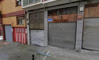 Local commercial à Kalero-Basozelai. Local de 24m con entreplanta y aseo en zona ayuntamiento