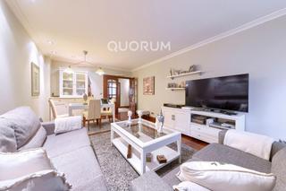 Pis en Kalero-Basozelai. Piso espectacular de 2 dorm. y 2 baos con ascensor cota 0, gara