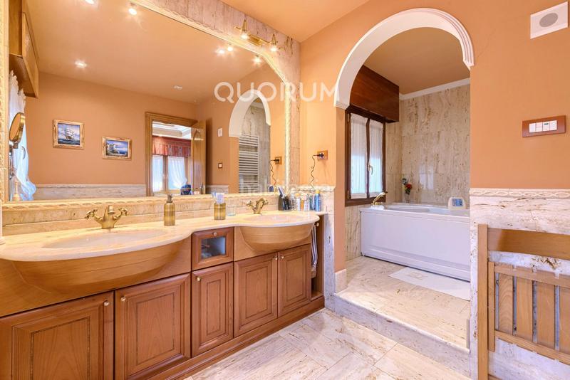 Foto 14191666-e913-4667-b92e-5378c1347ab8. Casa a schiera con riscaldamento parcheggio in Kalero-Basozelai Basauri