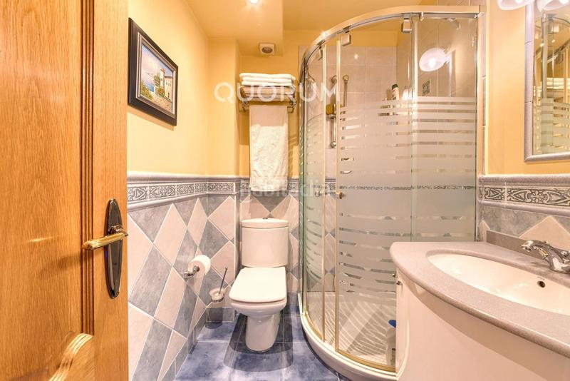 Foto 2a9783ec-2338-4fd7-a9e3-0b70d9f28123. Casa a schiera con riscaldamento parcheggio in Kalero-Basozelai Basauri