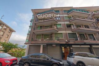 Appartement à Kalero-Basozelai. Piso para entrar a vivir de 3 dormitorios con dos balcones con p