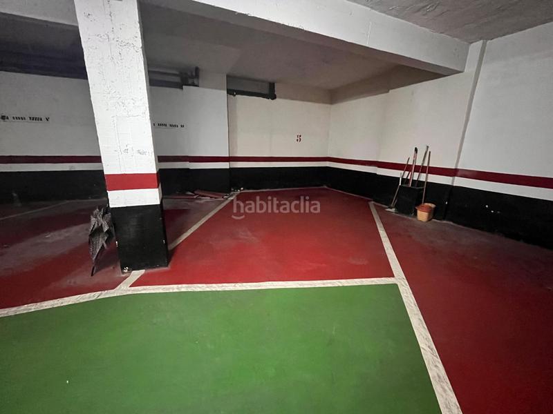 Foto db0b070a-931f-48b8-96ba-22ad9fea2c29. Parking voiture dans Kalero-Basozelai Basauri