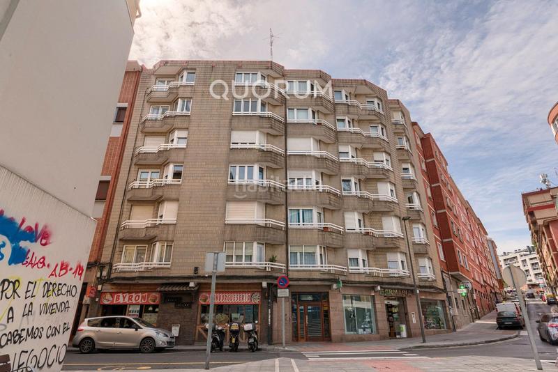 Foto 218ed772-dcfc-4851-bd6d-cc5f6039e866. Piso amplia y luminosa vivienda de 4 dormitorios y 2 baños con ascensor y parcela de garaje opcional en pleno centro en Basauri