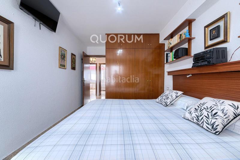 Foto 6cb5945d-cf22-48e3-8492-0a3f89690f2b. Piso amplia y luminosa vivienda de 4 dormitorios y 2 baños con ascensor y parcela de garaje opcional en pleno centro en Basauri