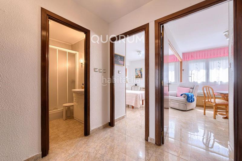 Foto d187ab81-3b23-4332-95ba-0d2ba43f09b6. Piso amplia y luminosa vivienda de 4 dormitorios y 2 baños con ascensor y parcela de garaje opcional en pleno centro en Basauri