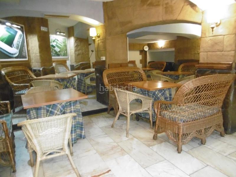 Foto 0190198b-2871-463a-81d3-e685b8f8dc0e. Alquiler local comercial bar amplio en zona centro con cocina en Basauri