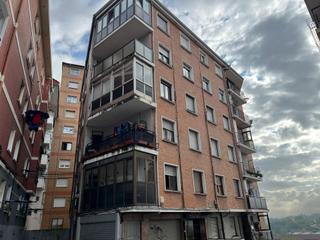 Pis a Kalero-Basozelai. Piso para entrar a vivir de 2 dormitorios con ascensor cota cero