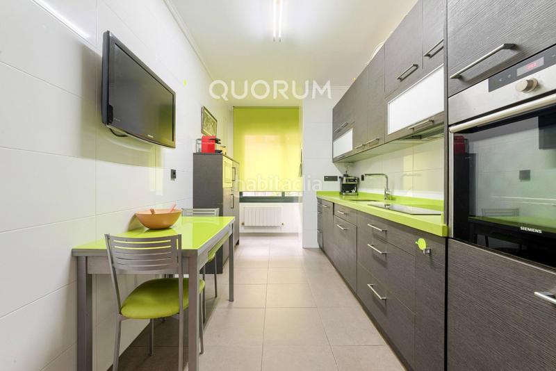 Foto 84cbfc11-fc13-4ff3-8a32-161f4464682b. Appartamento con riscaldamento parcheggio in Centro-Ariz-Uribarri Basauri