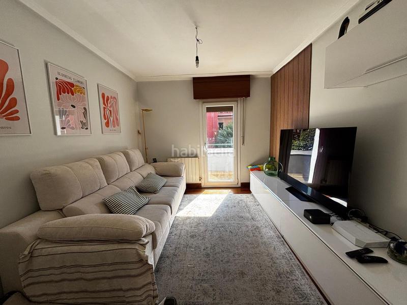 Foto c7d5f2f3-6f9f-46a9-8405-2547700350f1. Etagenwohnung mit heizung in Centro-Ariz-Uribarri Basauri