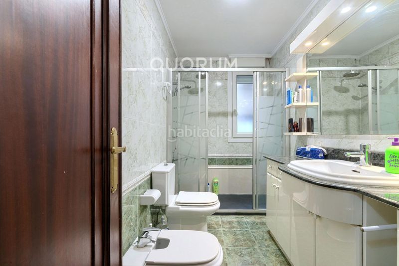 Foto e1d834f6-85c3-46c5-97dd-f2adc64ebc4e. Flat with heating in Arrigorriaga