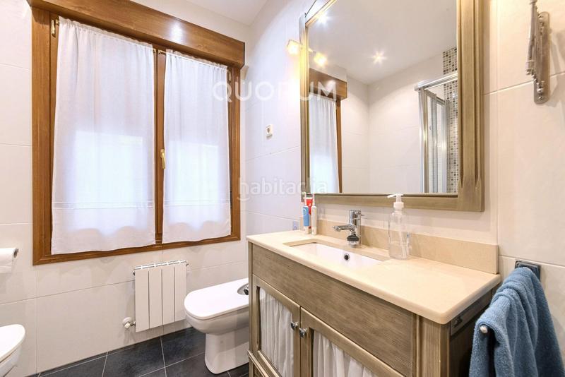 Foto 701058db-4837-4555-829d-9895f7aed0f2. Pis amb calefacció a Kalero-Basozelai Basauri