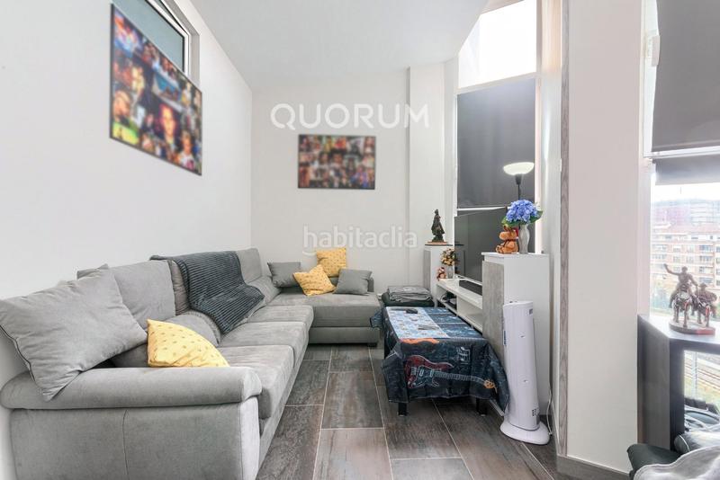 Foto cbcebde2-1e2a-4ada-a6ff-390e393d9c66. Piso precioso local habilitado como vivienda sin cédula de habitabilidad reformado de 2 dormitorios con ascensor en zona urbi en Basauri