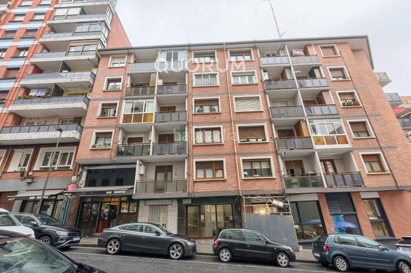 Foto 6e5274d9-9e9b-4b0f-9c0b-beee5da77a24. Flat with heating in Centro-Ariz-Uribarri Basauri