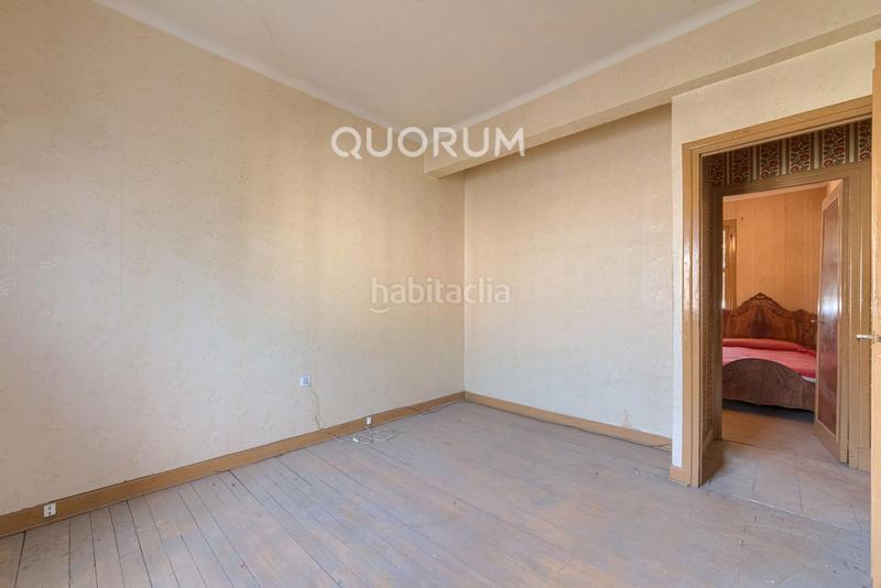 Foto 100ee2c6-57fc-4445-9373-b62ccfd36f68. Piso  luminoso con bonita distribución para decorar a tu gusto de 3 dorm. con balcón en ugaomiraballes en Ugao - Miraballes